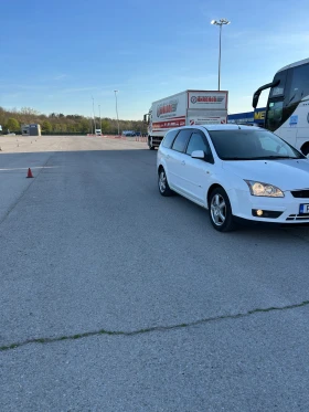 Ford Focus 1.8, снимка 2