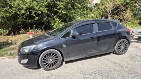 Opel Astra J 1.4 TURBO LPG, снимка 2