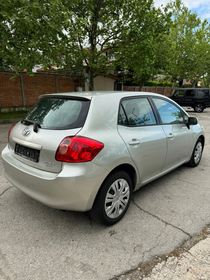 Toyota Auris 2.0-D4D, снимка 5 - Автомобили и джипове - 47316816