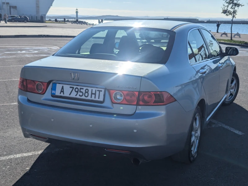 Honda Accord 2.0 VTEC - Газ, снимка 5 - Автомобили и джипове - 48106826