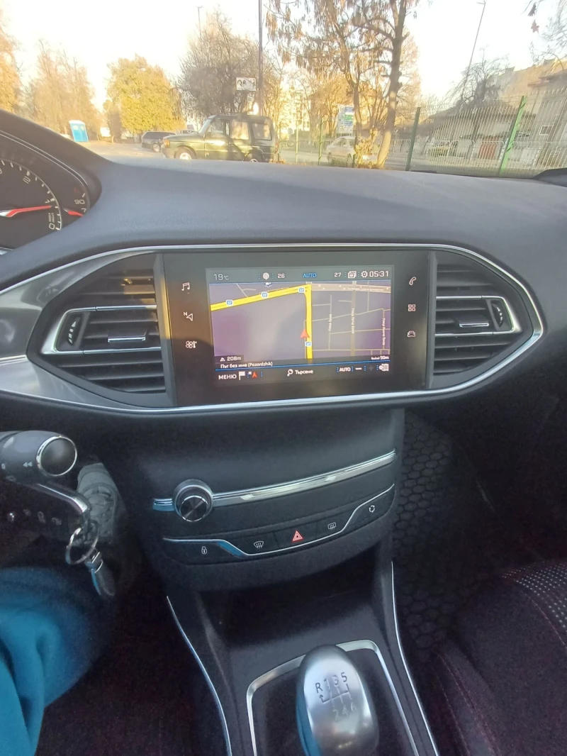 Peugeot 308 GTLine 1, 5 HDi  Панорама, снимка 8 - Автомобили и джипове - 48287619