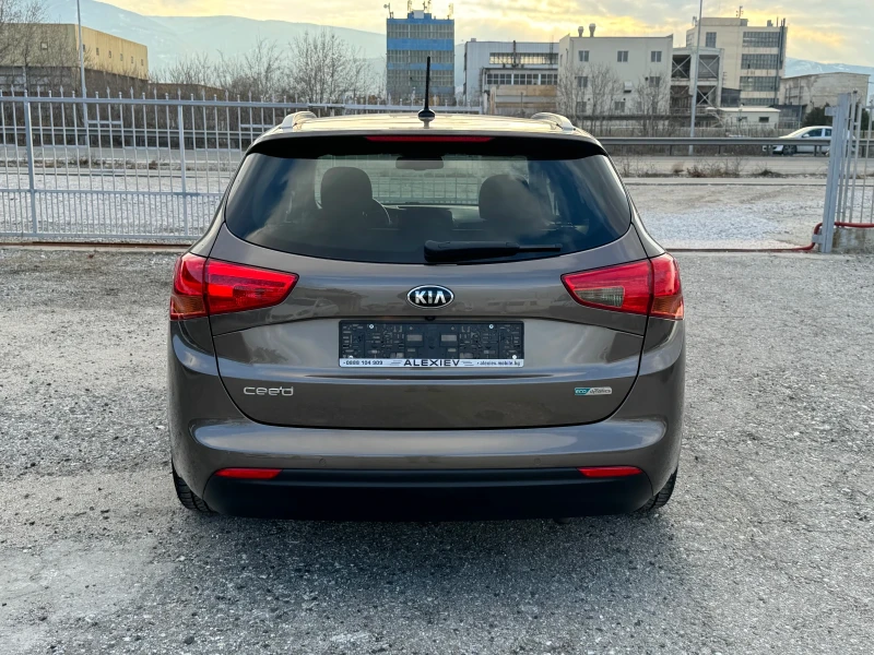 Kia Ceed 1.6CRDI 136к.с Е6 Нави LED Камера, снимка 5 - Автомобили и джипове - 49225874