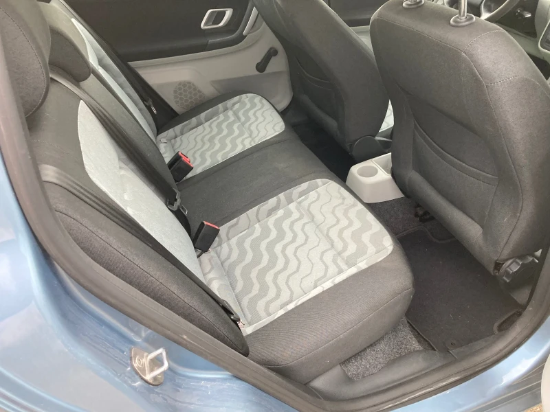 Skoda Fabia 1.2 KLIMA, снимка 7 - Автомобили и джипове - 49672124