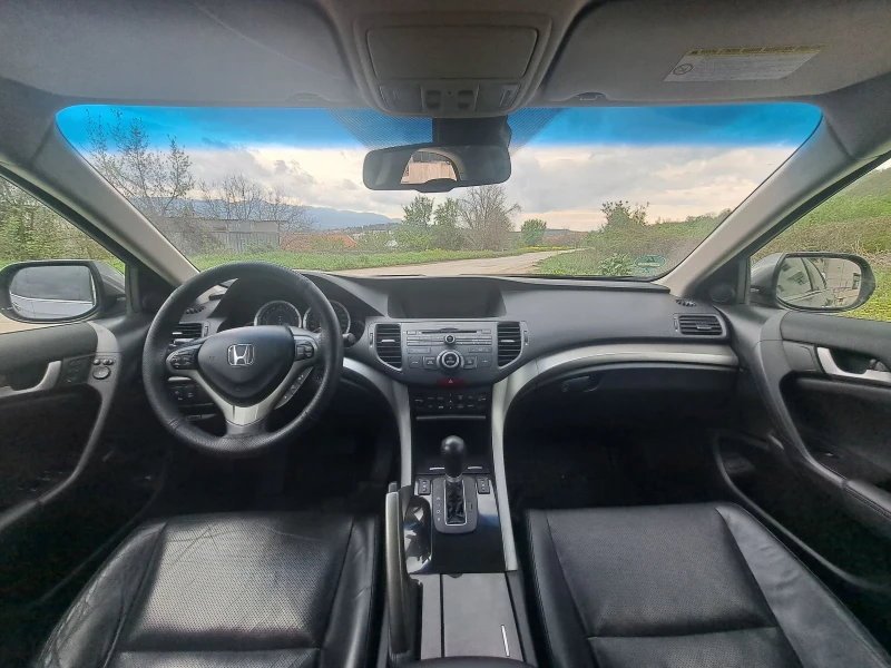 Honda Accord 2.4 Бензин 201кс, снимка 10 - Автомобили и джипове - 51574818