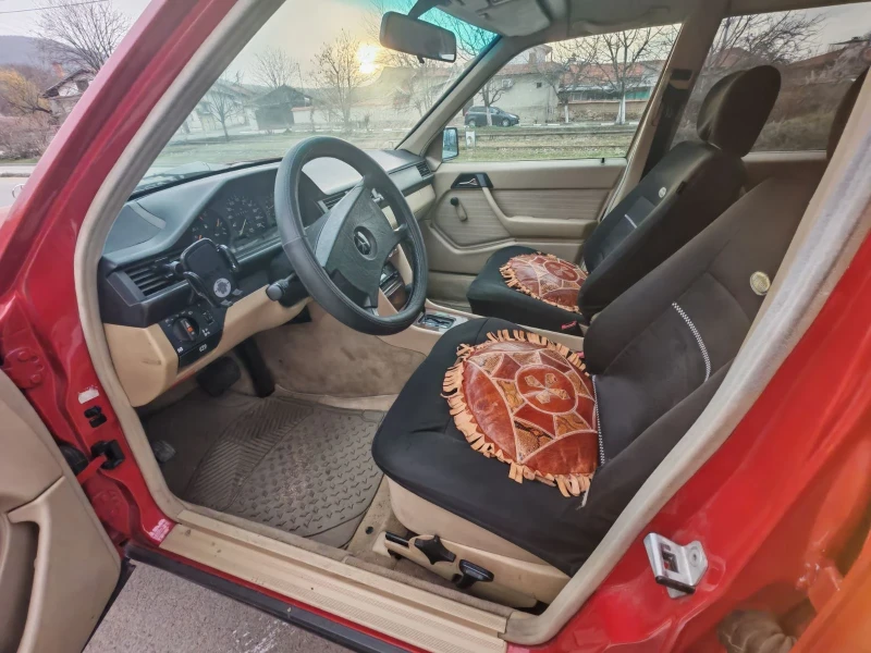 Mercedes-Benz 124 230 E, снимка 6 - Автомобили и джипове - 51986644