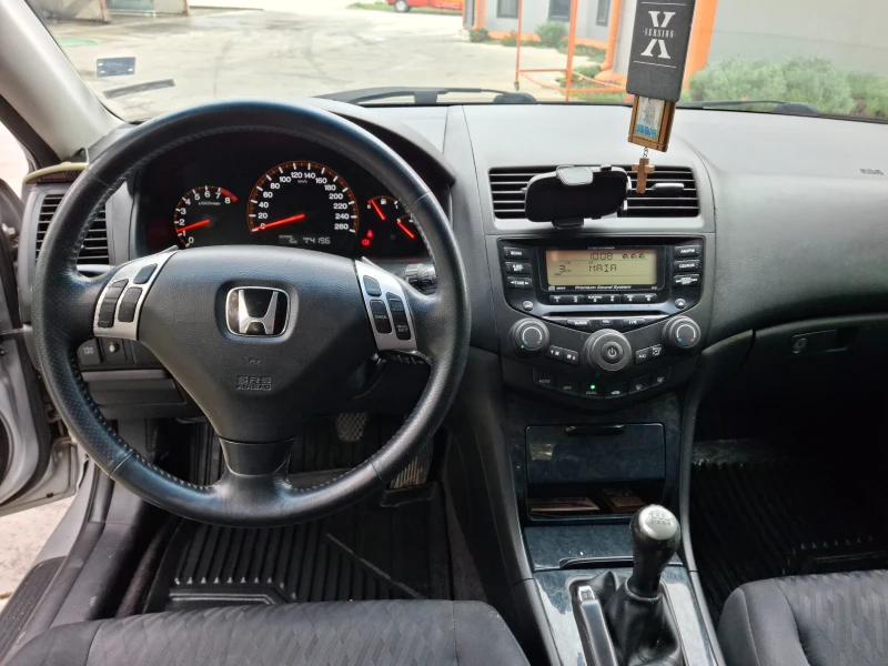 Honda Accord 2.4, снимка 7 - Автомобили и джипове - 51959915
