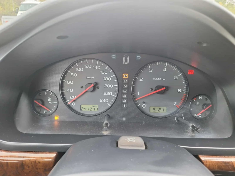 Subaru Legacy 2.5 Gas 4x4, снимка 10 - Автомобили и джипове - 52079324