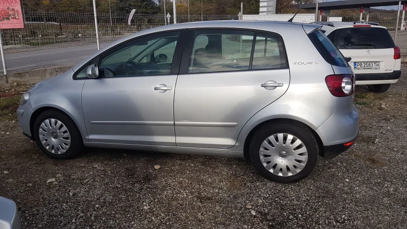 VW Golf Plus 1.6 i, снимка 3 - Автомобили и джипове - 52410645
