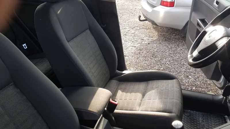 VW Golf Plus 1.6 i, снимка 9 - Автомобили и джипове - 52410645