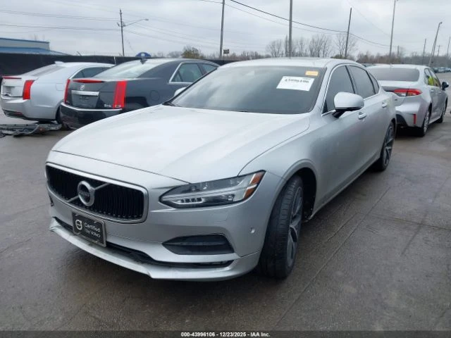 Volvo S90 T6 MOMENTUM