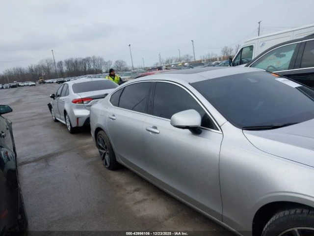 Volvo S90 T6 MOMENTUM, снимка 13 - Автомобили и джипове - 53494848