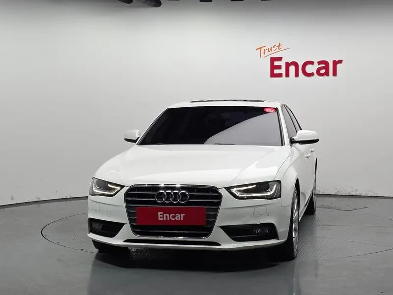 Audi A4 30TDI , снимка 3 - Автомобили и джипове - 56325197
