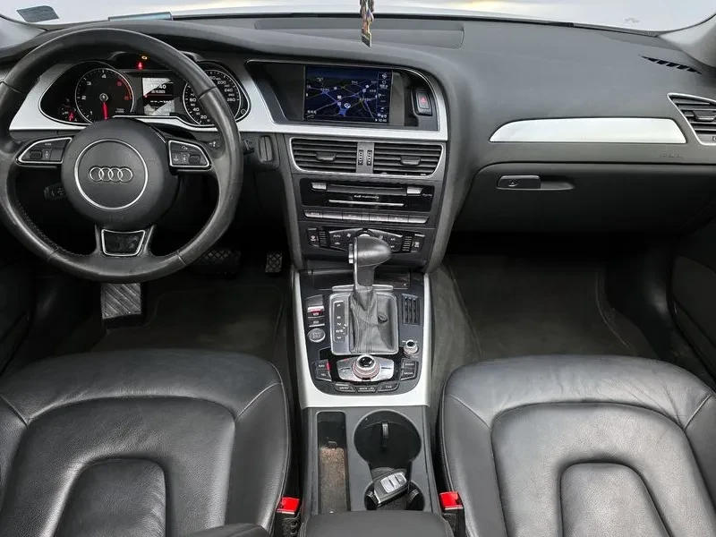 Audi A4 30TDI , снимка 7 - Автомобили и джипове - 56325197