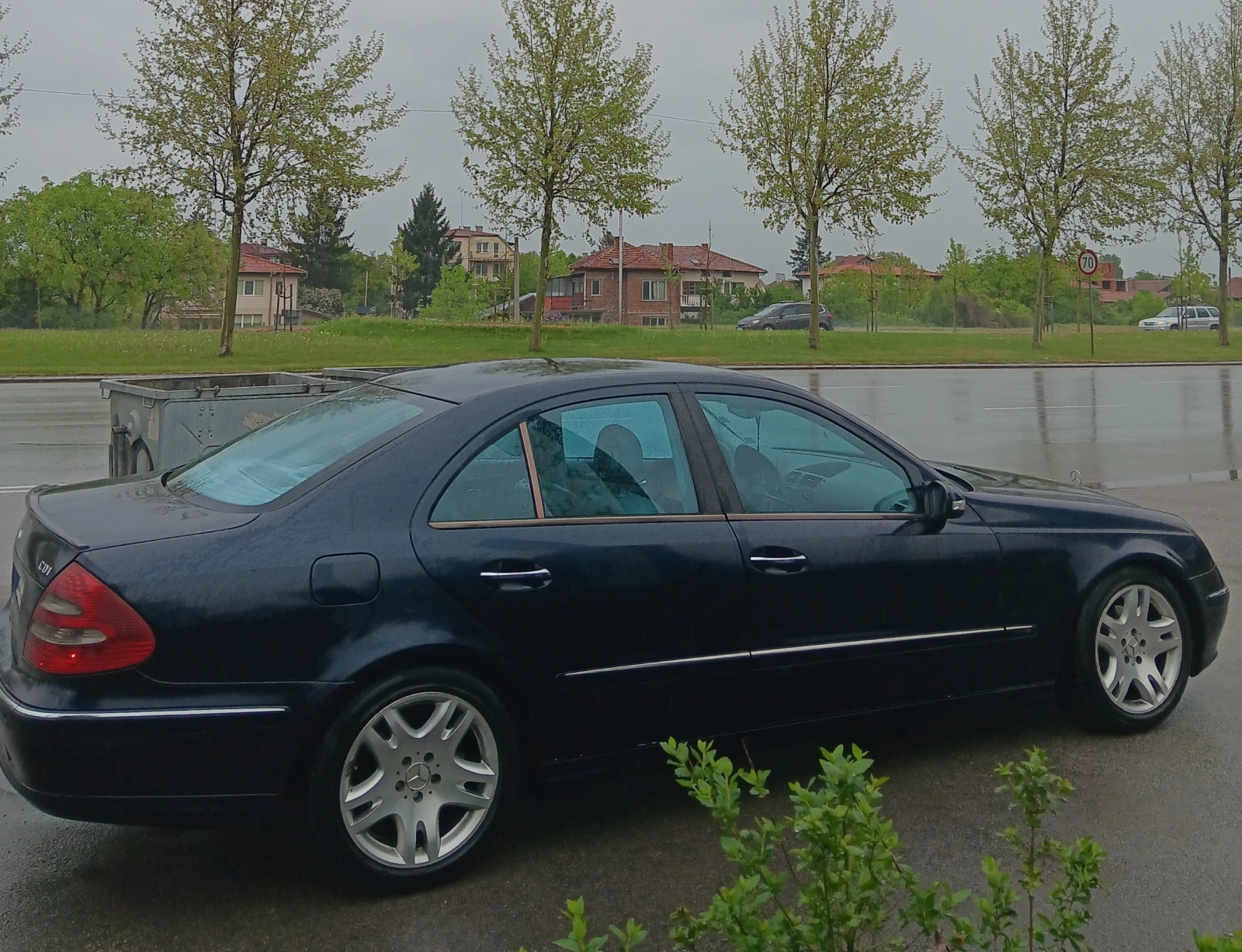 Mercedes-Benz E 270 Avangarde - изображение 4