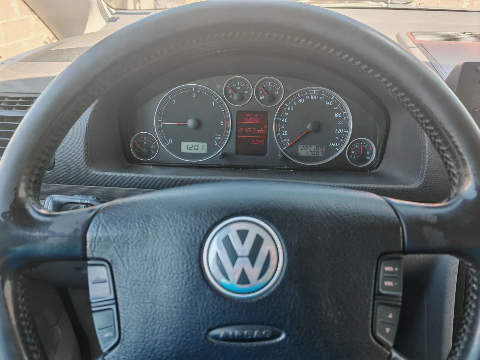 VW Sharan 4motion 1.9tdi - изображение 4