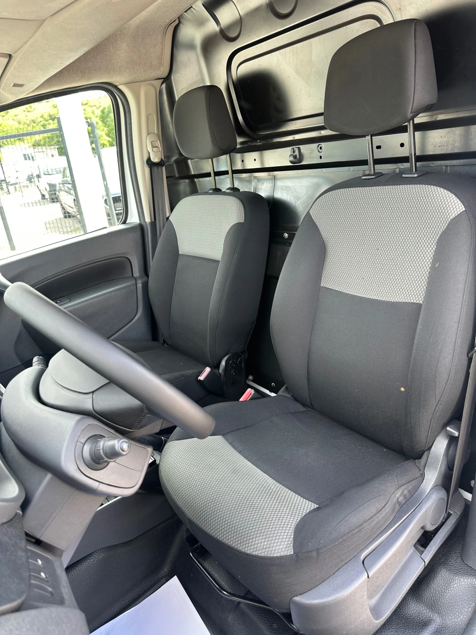 Renault Kangoo Maxi 1.5DCi 110кс 6 скорости EURO 6 - изображение 9