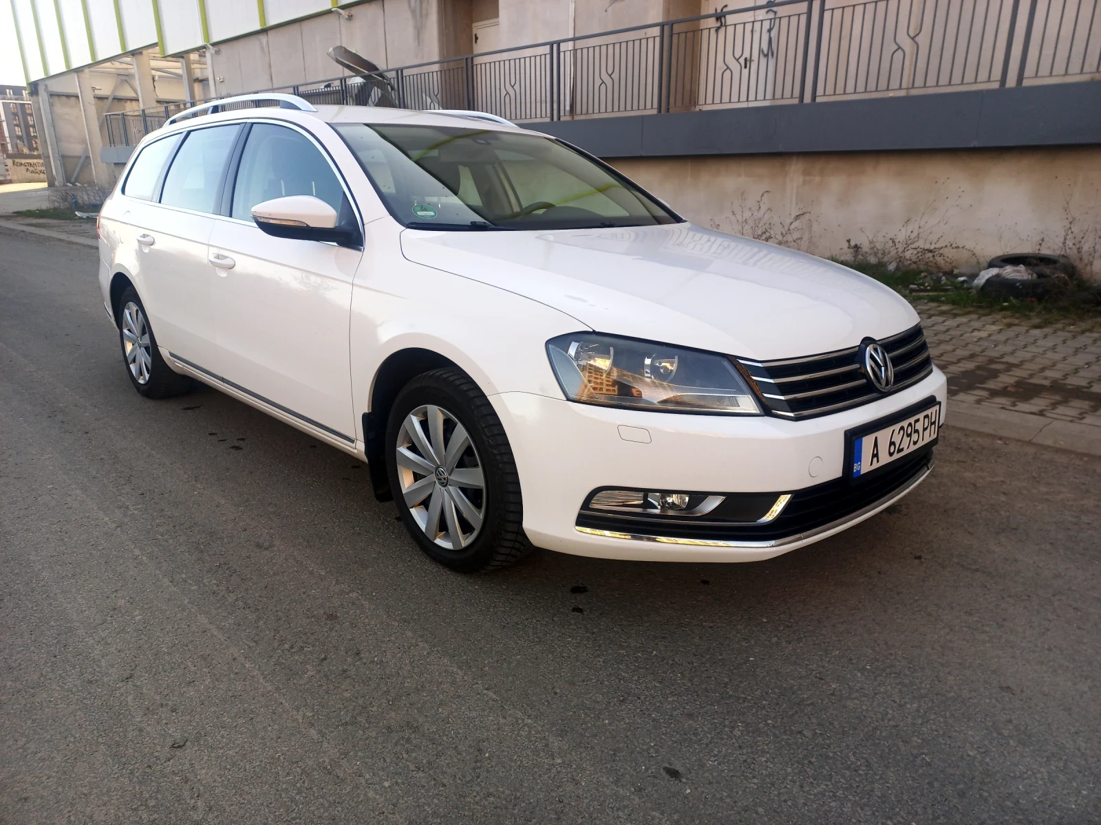 VW Passat 1.4TSI-DSG7-EcoFuel-печка-камера-теглич-188000км - изображение 3