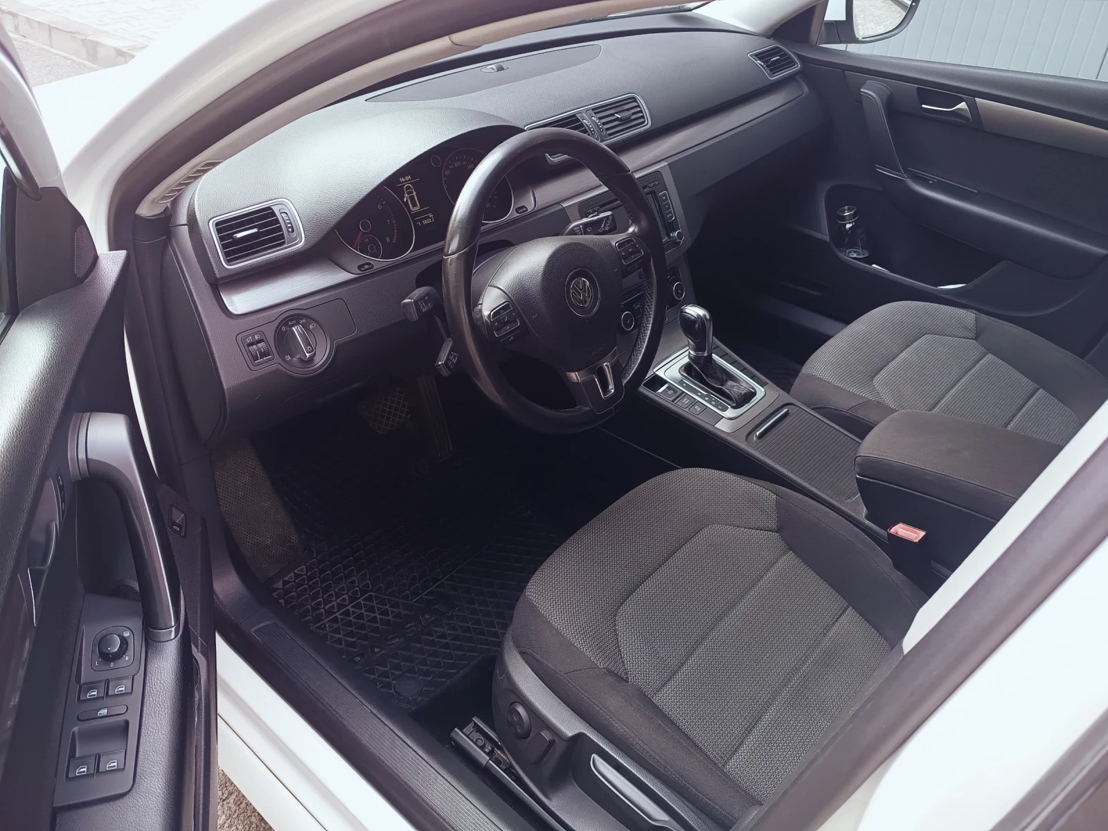 VW Passat 1.4TSI| CNG| DSG 7| 188000км| камера| печка| , снимка 8 - Автомобили и джипове - 51694355