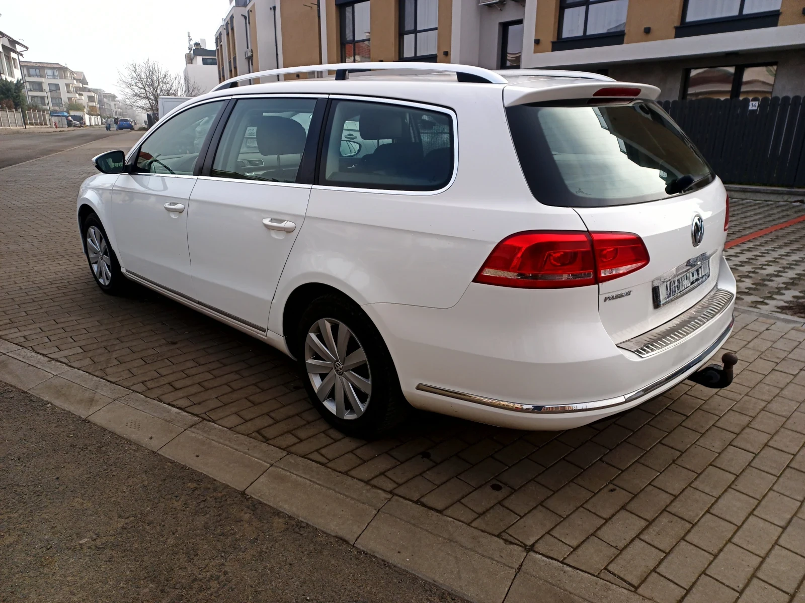 VW Passat 1.4TSI-DSG7-EcoFuel-печка-камера-теглич-188000км - изображение 7