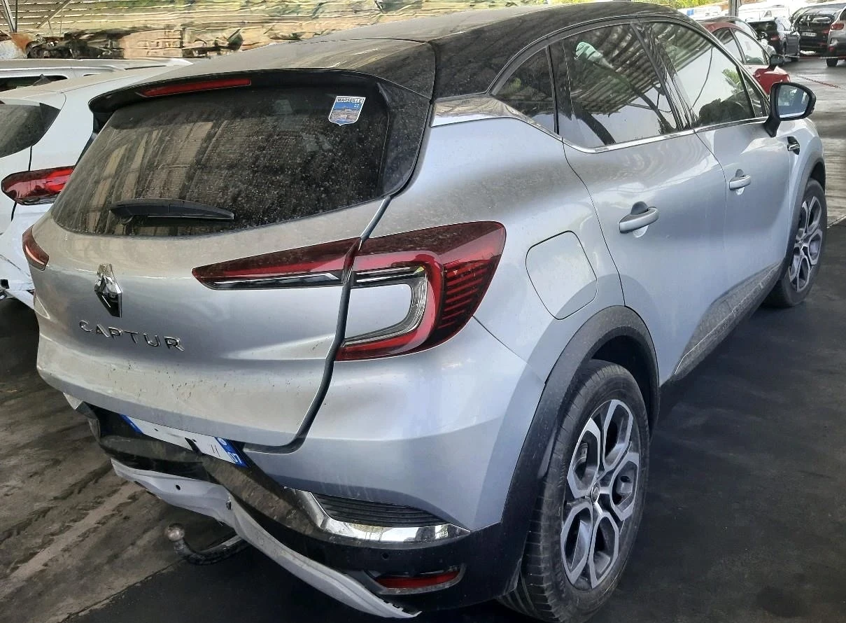 Renault Captur 1.3TCE DIGITAL AUTOMATIC - изображение 5