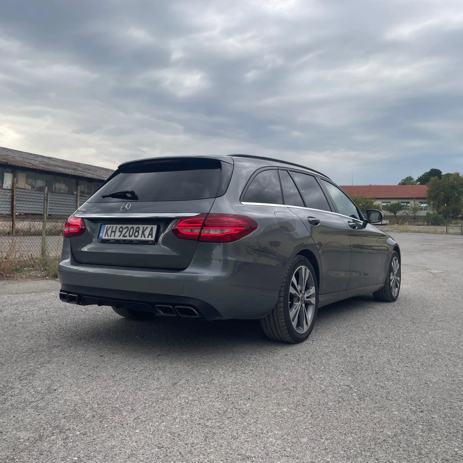 Mercedes-Benz C 220 AMG LINE 9G TRONIC - изображение 7