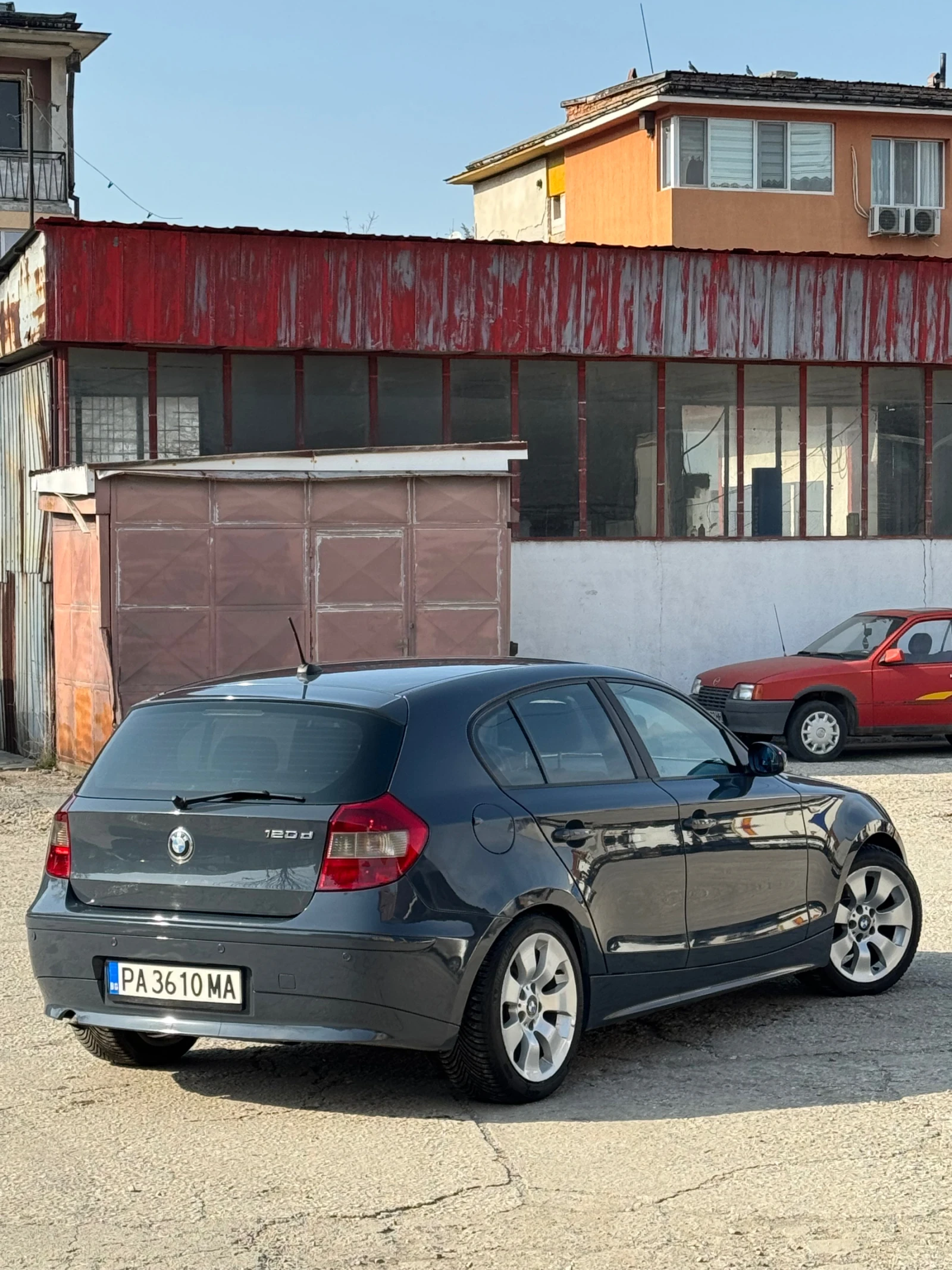 BMW 120 2.0D, снимка 3 - Автомобили и джипове - 53714630