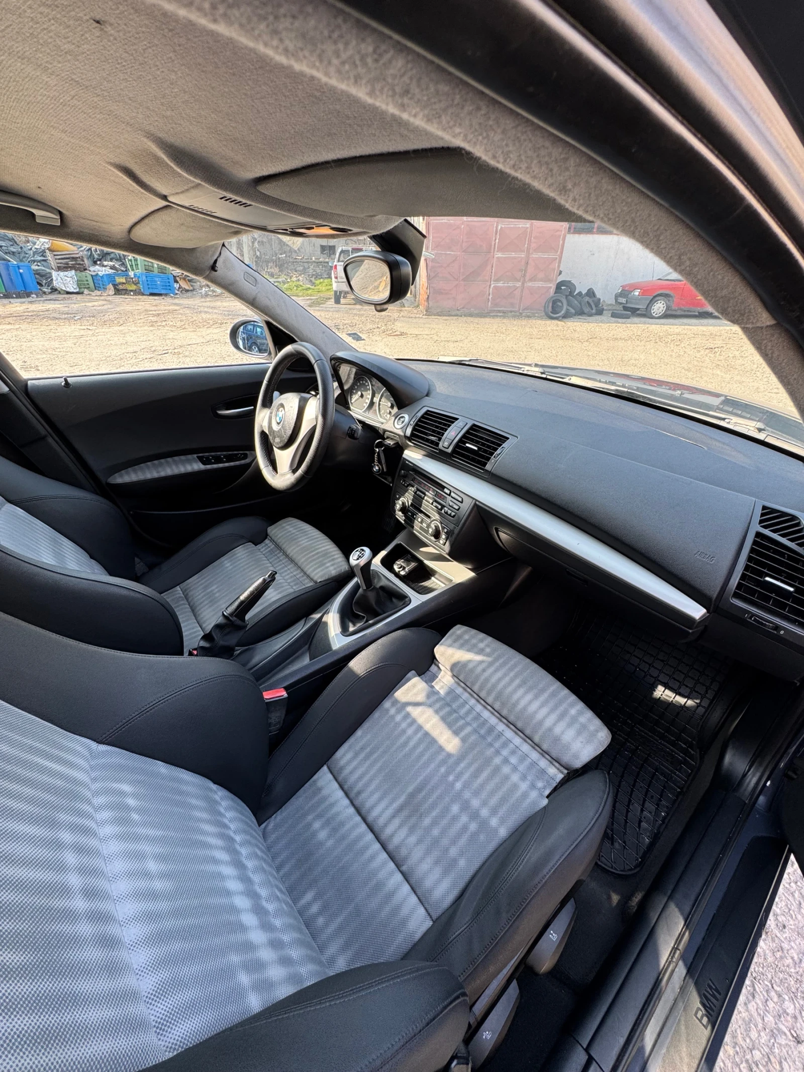 BMW 120 2.0D, снимка 4 - Автомобили и джипове - 53714630