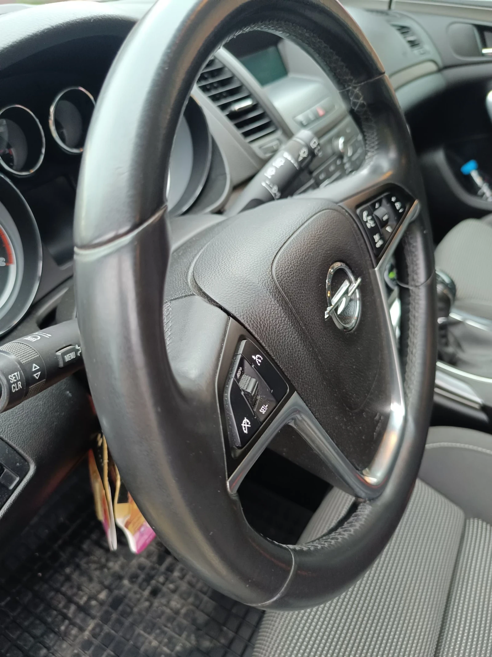 Opel Insignia CDTI, снимка 9 - Автомобили и джипове - 53844059