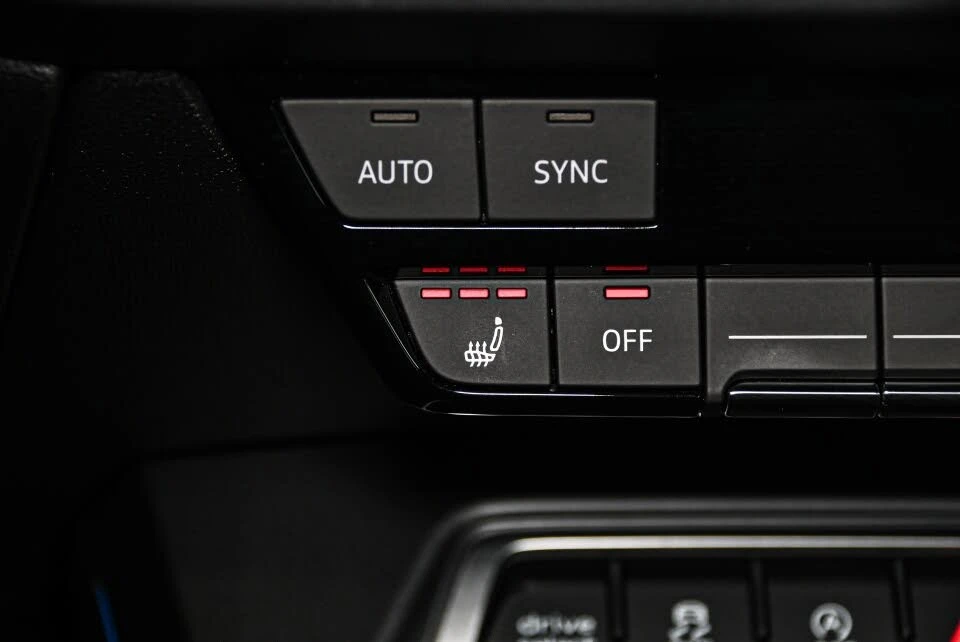 Audi S3 2.0T quattro Progressiv* АвтоКредит* (Цена до БГ) , снимка 17 - Автомобили и джипове - 53976727