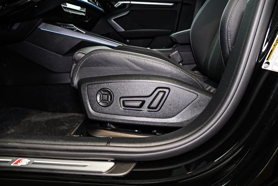 Audi S3 2.0T quattro Progressiv* АвтоКредит* (Цена до БГ) , снимка 13 - Автомобили и джипове - 53976727