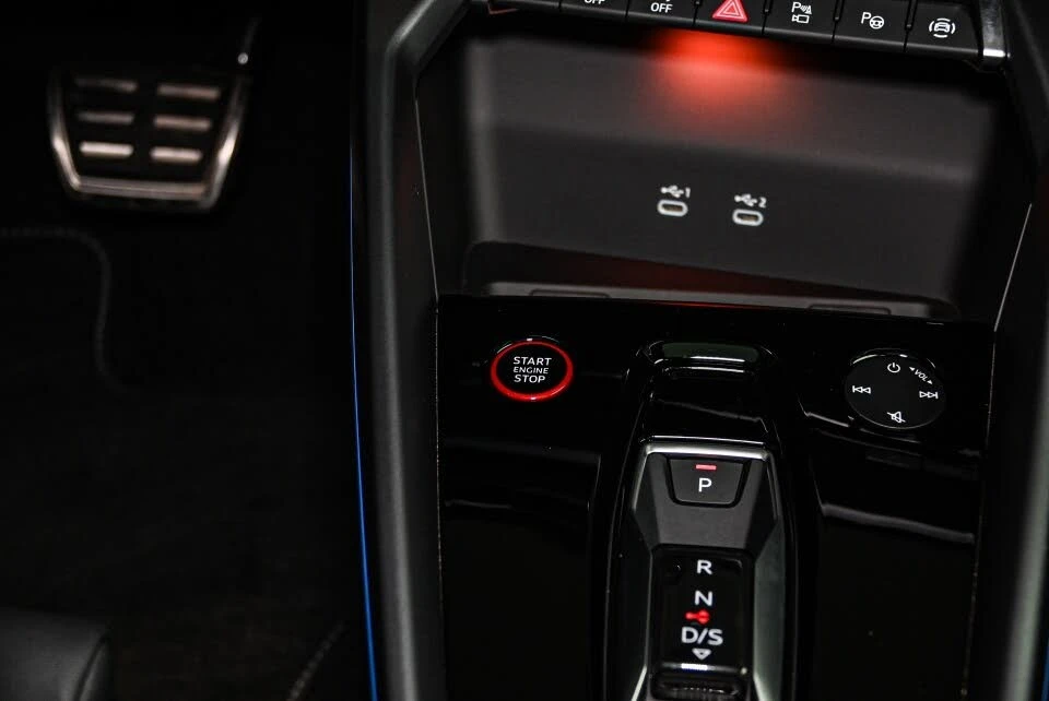 Audi S3 2.0T quattro Progressiv* АвтоКредит* (Цена до БГ) , снимка 12 - Автомобили и джипове - 53976727