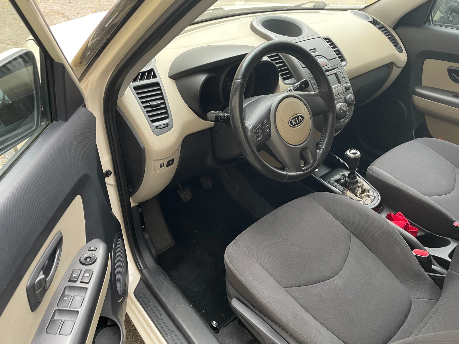 Kia Soul 1.6, снимка 7 - Автомобили и джипове - 54148358