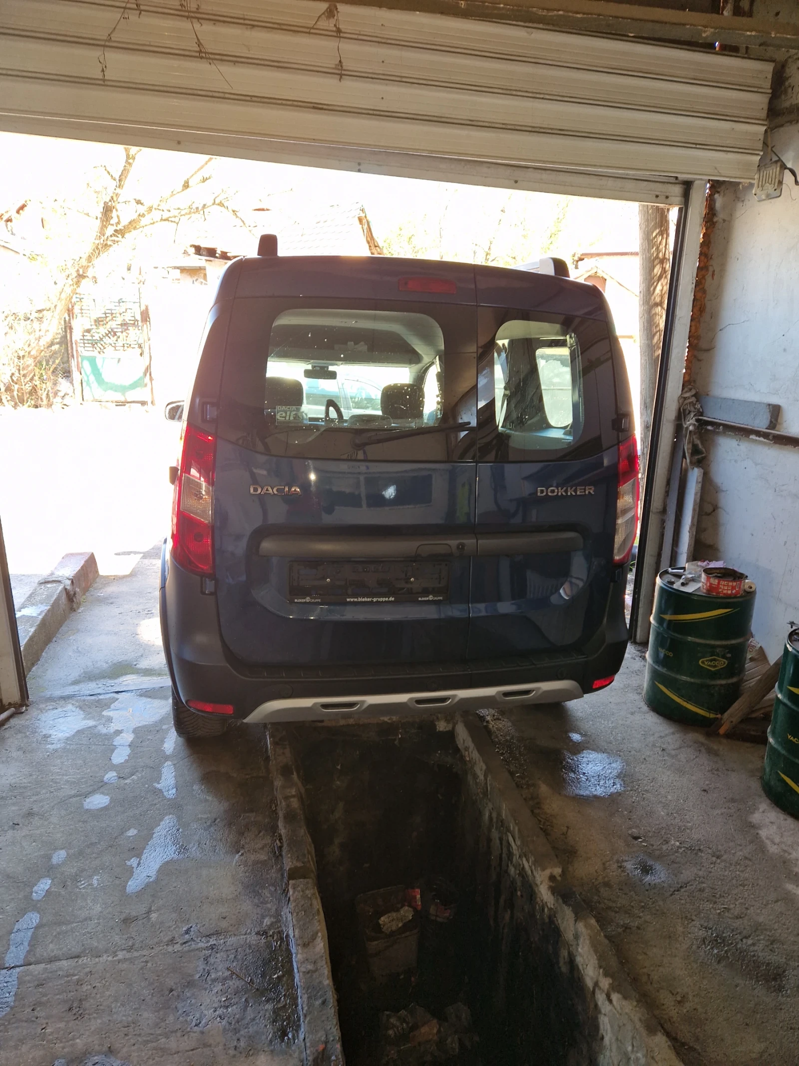 Dacia Dokker 1.6 бензин  Stepway, снимка 4 - Автомобили и джипове - 54243419