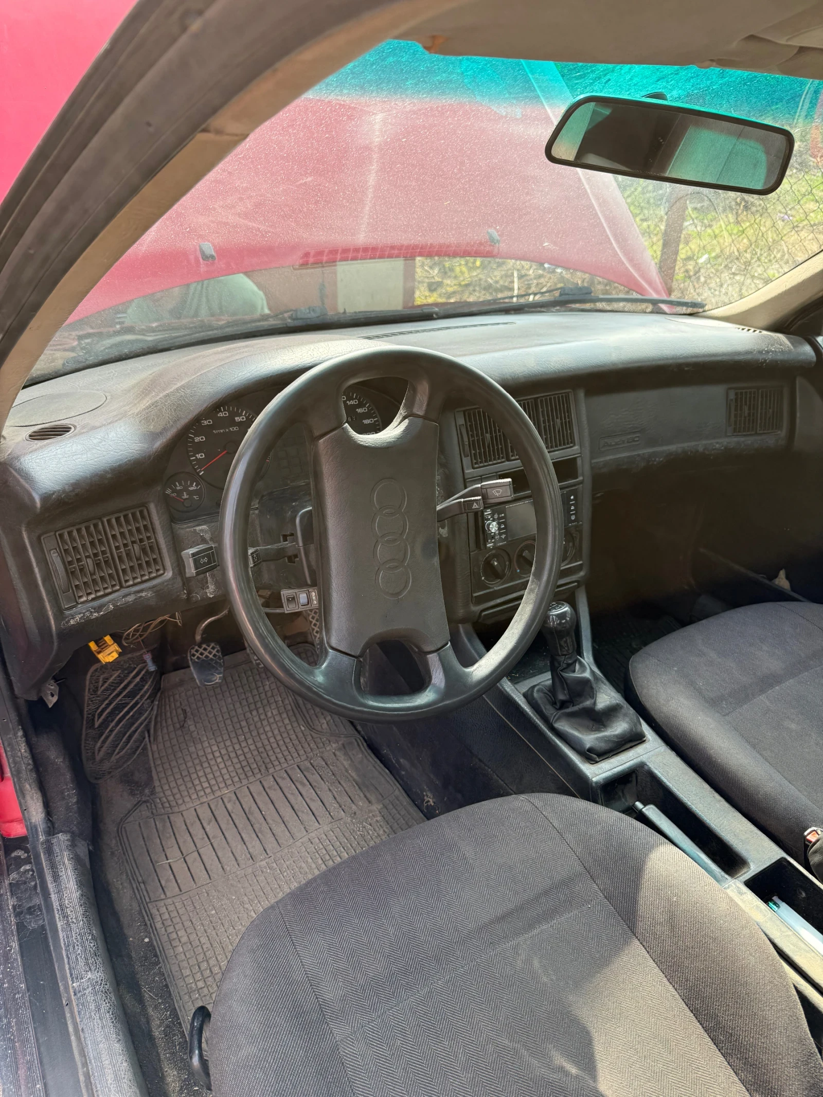 Audi 80 1.8 карбуратор газ бензин, снимка 5 - Автомобили и джипове - 54607745