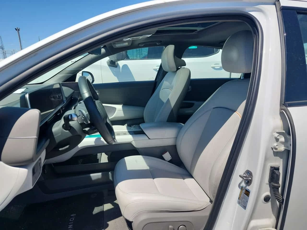 Hyundai Ioniq 6 4D Sedan AWD | Preferred Ultim  CARFAX | Mobile.bg � ����������� 5