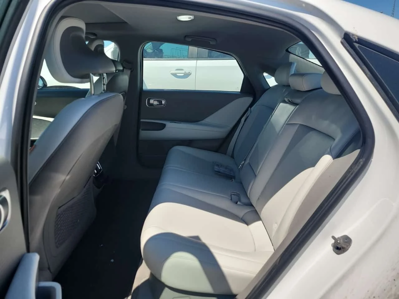 Hyundai Ioniq 6 4D Sedan AWD | Preferred Ultim  CARFAX | Mobile.bg � ����������� 12