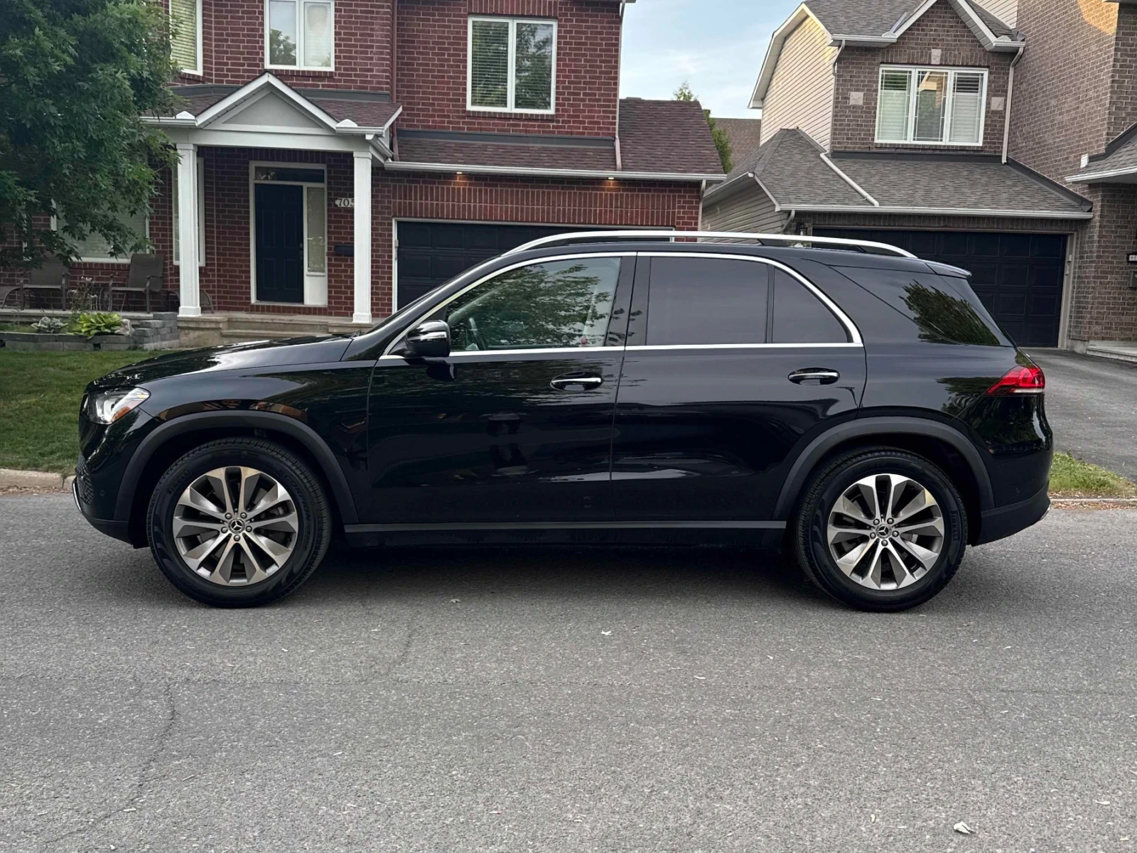 Mercedes-Benz GLE 450 ДИСТРОНИК * ПОДГРЕВ * ПАНОРАМА * BURMESTER, снимка 2 - Автомобили и джипове - 54839424