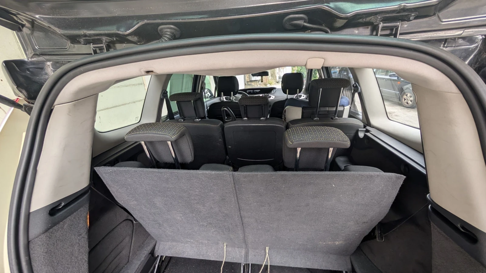 Renault Grand scenic, снимка 14 - Автомобили и джипове - 55142386