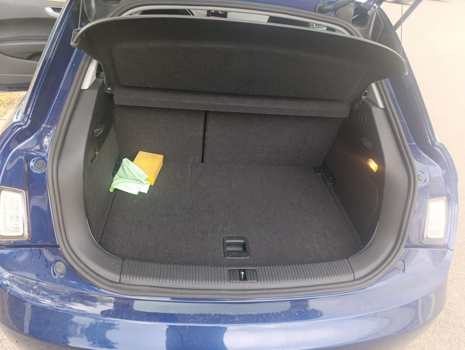 Audi A1, снимка 7 - Автомобили и джипове - 55391619