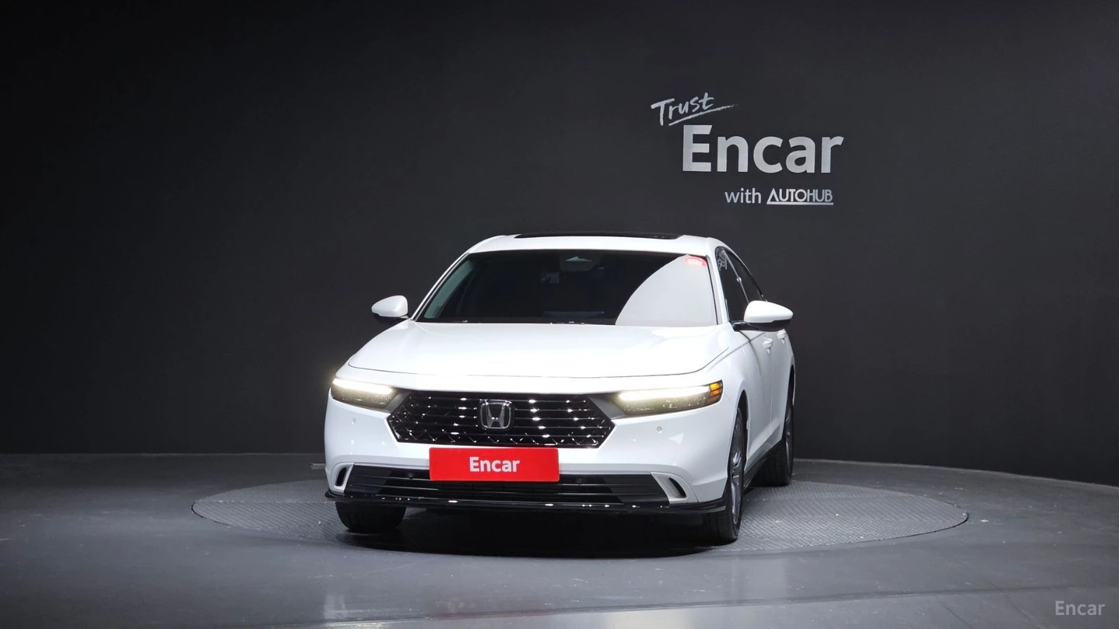 Honda Accord * LED* ПАНО* KEYLESS* Camera* ПОДГРЕВ* , снимка 3 - Автомобили и джипове - 55570912