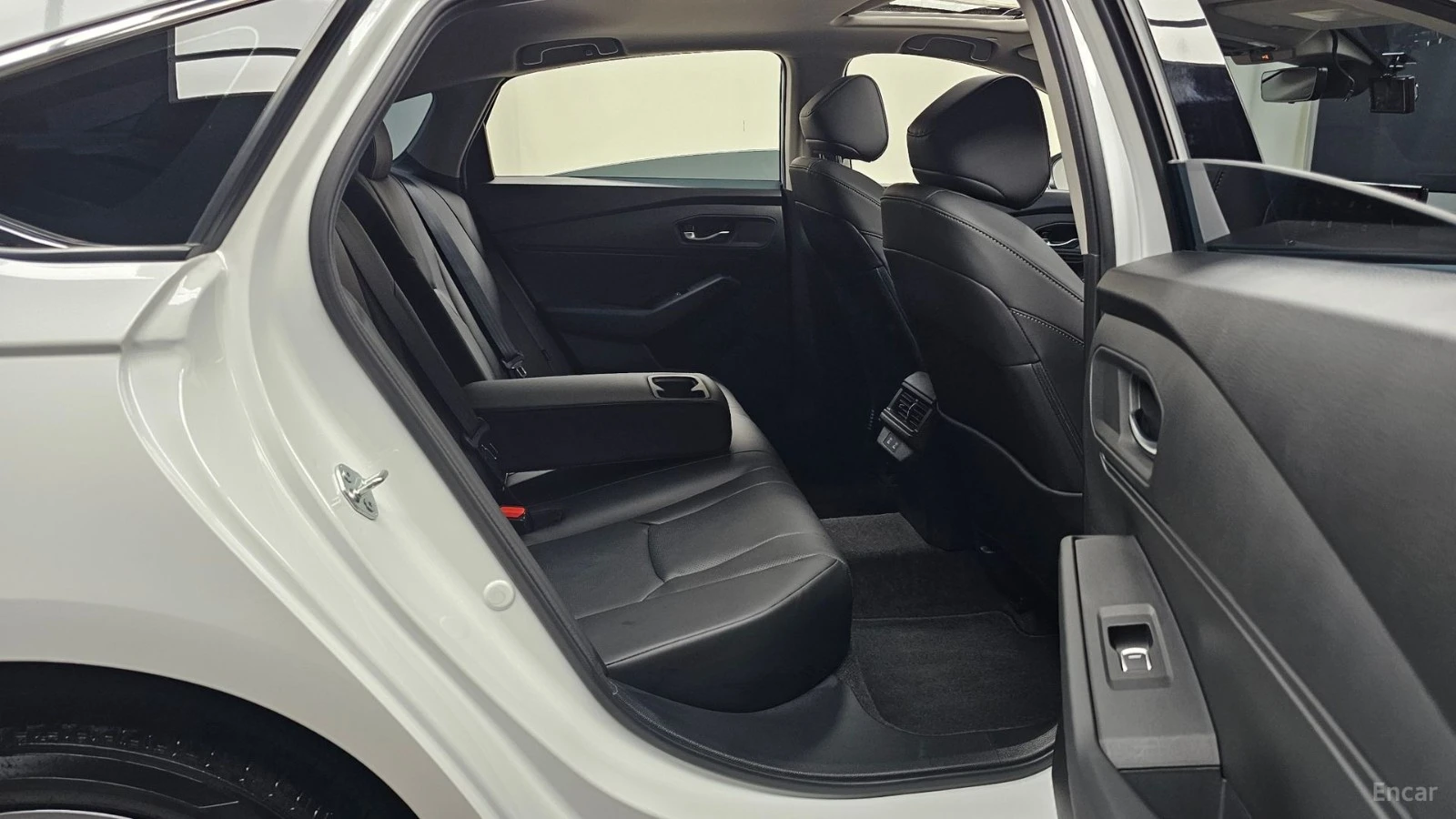 Honda Accord * LED* ПАНО* KEYLESS* Camera* ПОДГРЕВ* , снимка 11 - Автомобили и джипове - 55570912