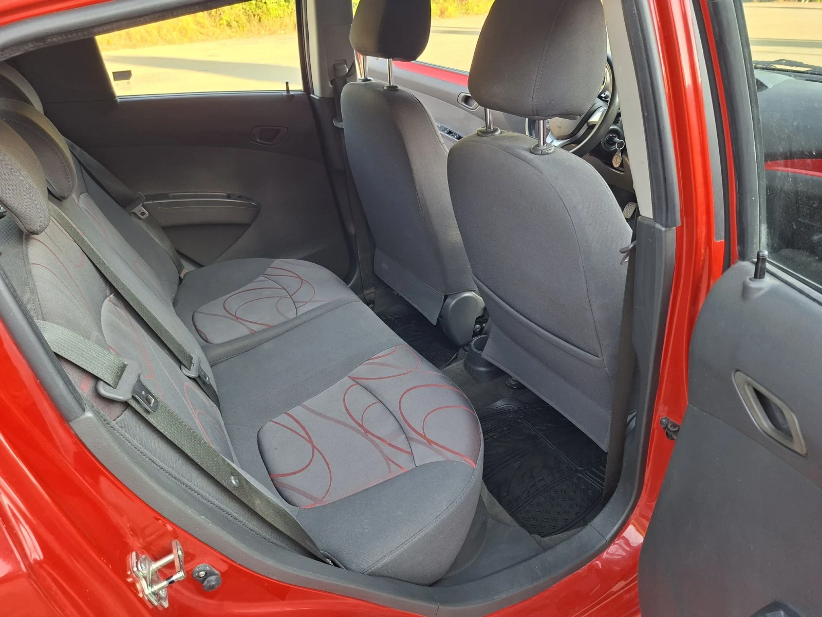 Chevrolet Spark 1.2* Климатроник* 4 Врати, снимка 12 - Автомобили и джипове - 55594023