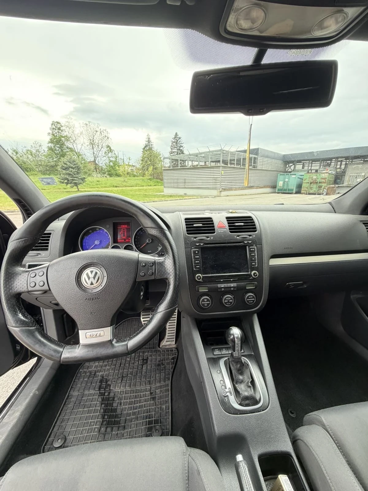 VW Golf 2.0 GTI, снимка 9 - Автомобили и джипове - 55793160