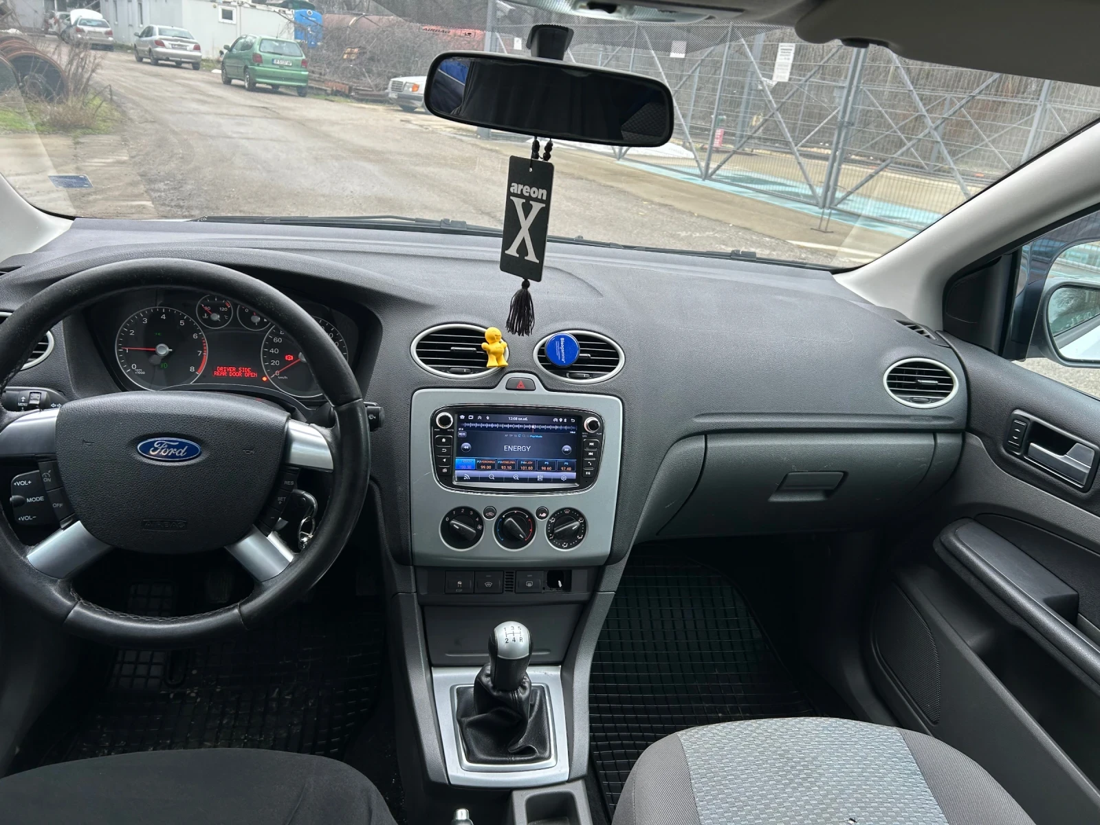 Ford Focus 1.8, снимка 6 - Автомобили и джипове - 55961736