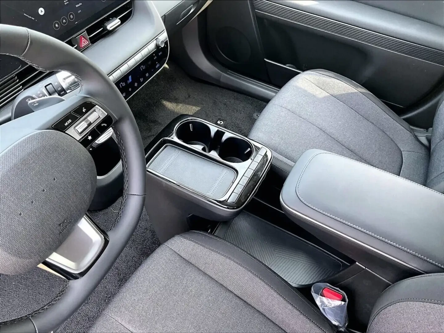 Hyundai Ioniq 5 84kWh* RWD* ЧИСТО НОВА, снимка 6 - Автомобили и джипове - 56072248