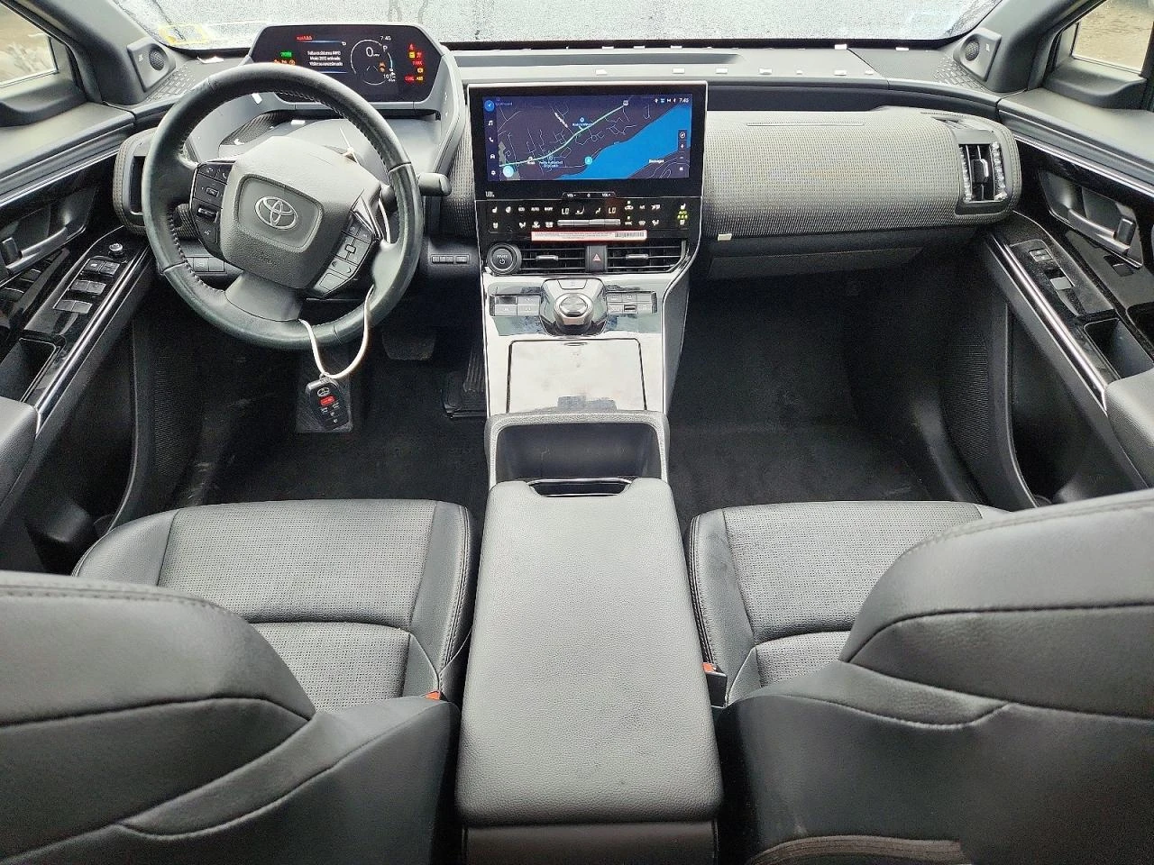 Toyota bZ4X, снимка 8 - Автомобили и джипове - 56613753