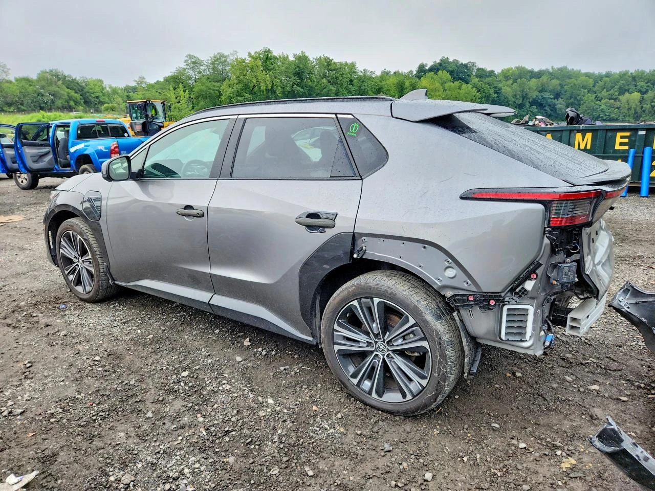 Toyota bZ4X, снимка 2 - Автомобили и джипове - 56613753