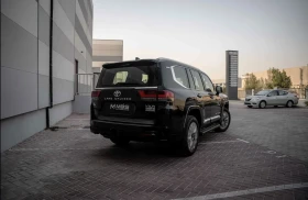 Toyota Land cruiser LC 300 VX-R | MBS AUTOBIOGRAPHY | VIP 4 SEATER | N, снимка 2