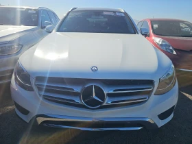  Mercedes-Benz GLC 30...