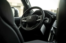 Toyota Land cruiser LC 300 VX-R | MBS AUTOBIOGRAPHY | VIP 4 SEATER | N - 121000 € / 236655.43 лв. - 86273381 6